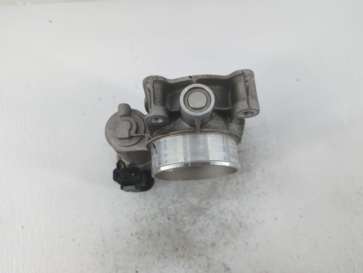 2017-2020 Buick Envision Throttle Body P/N:12670839AA Fits Fits 2013 2014 2015 2017 2018 2019 2020 OEM Used Auto Parts - Oem