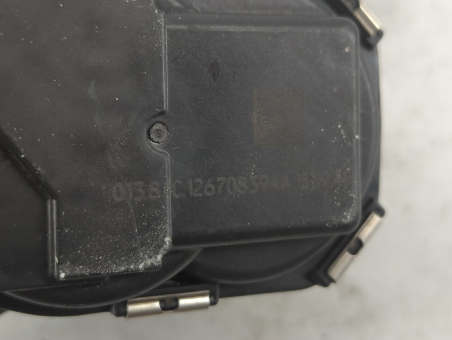 2017-2020 Buick Envision Throttle Body P/N:12670839AA Fits Fits 2013 2014 2015 2017 2018 2019 2020 OEM Used Auto Parts - Oem