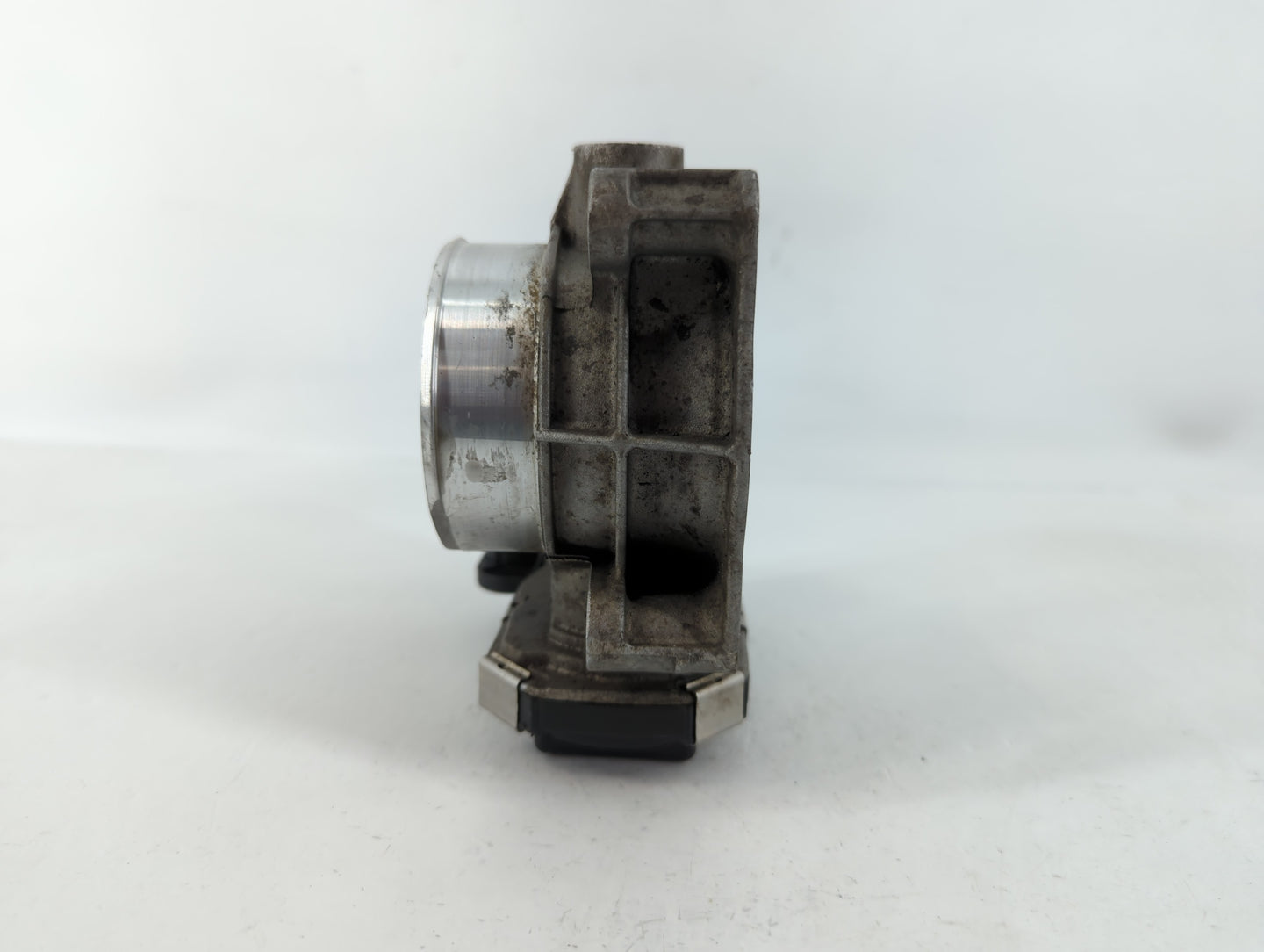 2017-2020 Buick Envision Throttle Body P/N:12670839AA Fits Fits 2013 2014 2015 2017 2018 2019 2020 OEM Used Auto Parts - Oem
