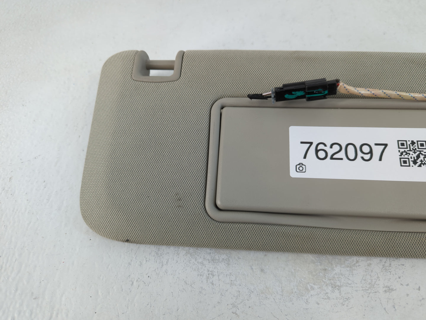 2016-2020 Buick Envision Sun Visor Shade Replacement Passenger Right Mirror Fits Fits 2016 2017 2018 2019 2020 OEM Used Auto
