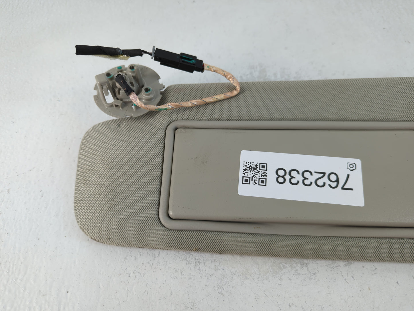 2016-2020 Buick Envision Sun Visor Shade Replacement Driver Left Mirror Fits Fits 2016 2017 2018 2019 2020 OEM Used Auto Par