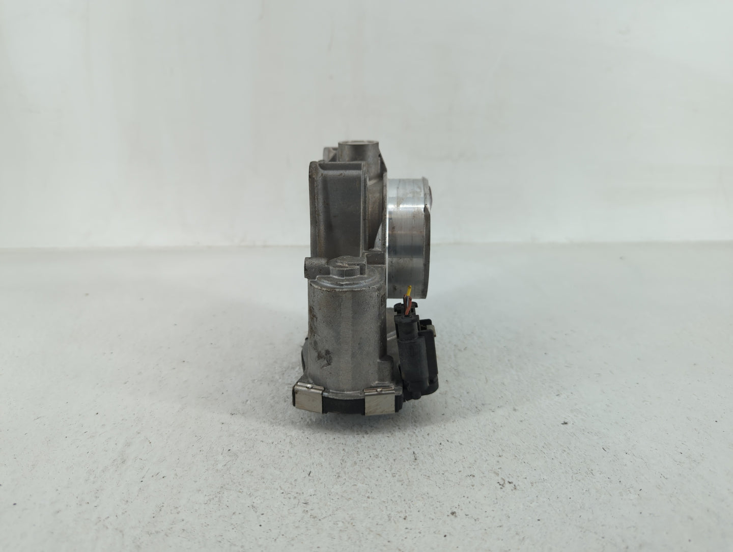 2018-2019 Buick Lacrosse Throttle Body P/N:12670839AA 12627217DA Fits Fits 2016 2017 2018 2019 2020 2021 2022 OEM Used Auto 