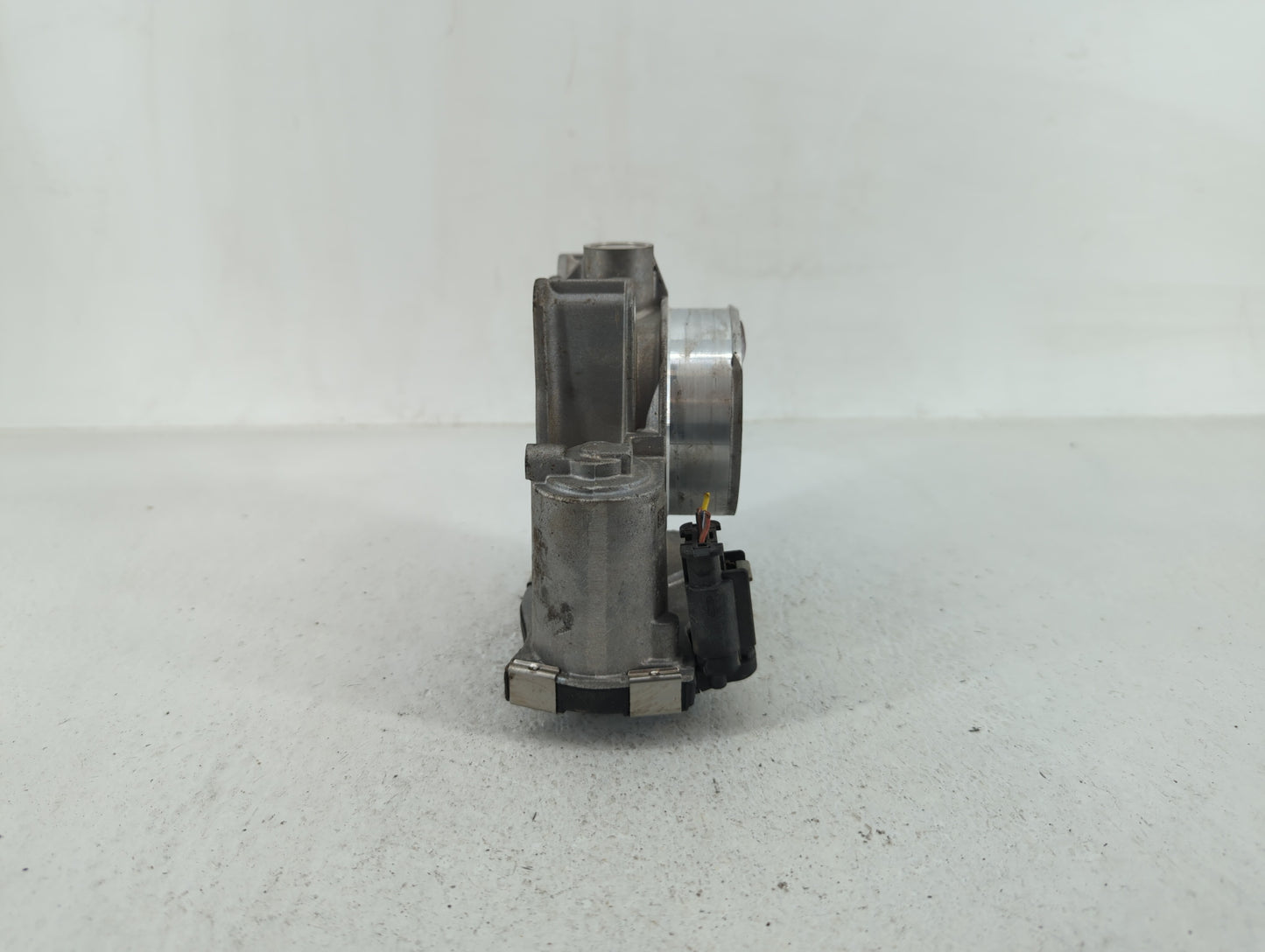 2018-2019 Buick Lacrosse Throttle Body P/N:12670839AA 12627217DA Fits Fits 2016 2017 2018 2019 2020 2021 2022 OEM Used Auto 