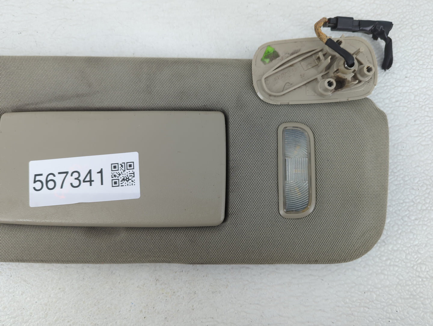 2018-2019 Buick Lacrosse Sun Visor Shade Replacement Passenger Right Mirror Fits Fits 2018 2019 OEM Used Auto Parts - Oemuse