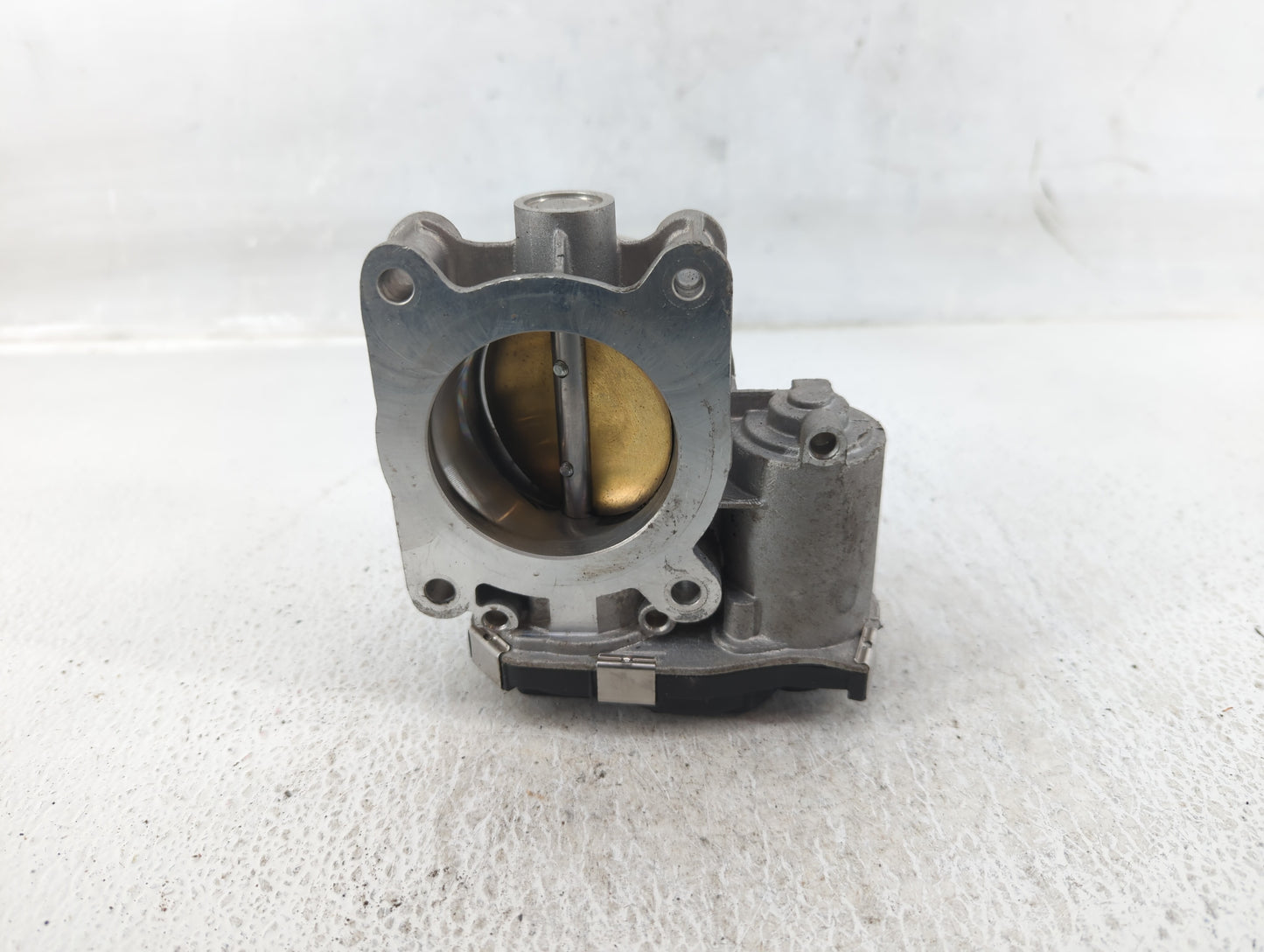 2014-2017 Buick Regal Throttle Body P/N:12670837AA Fits Fits 2013 2014 2015 2016 2017 2018 2019 2020 2021 OEM Used Auto Part