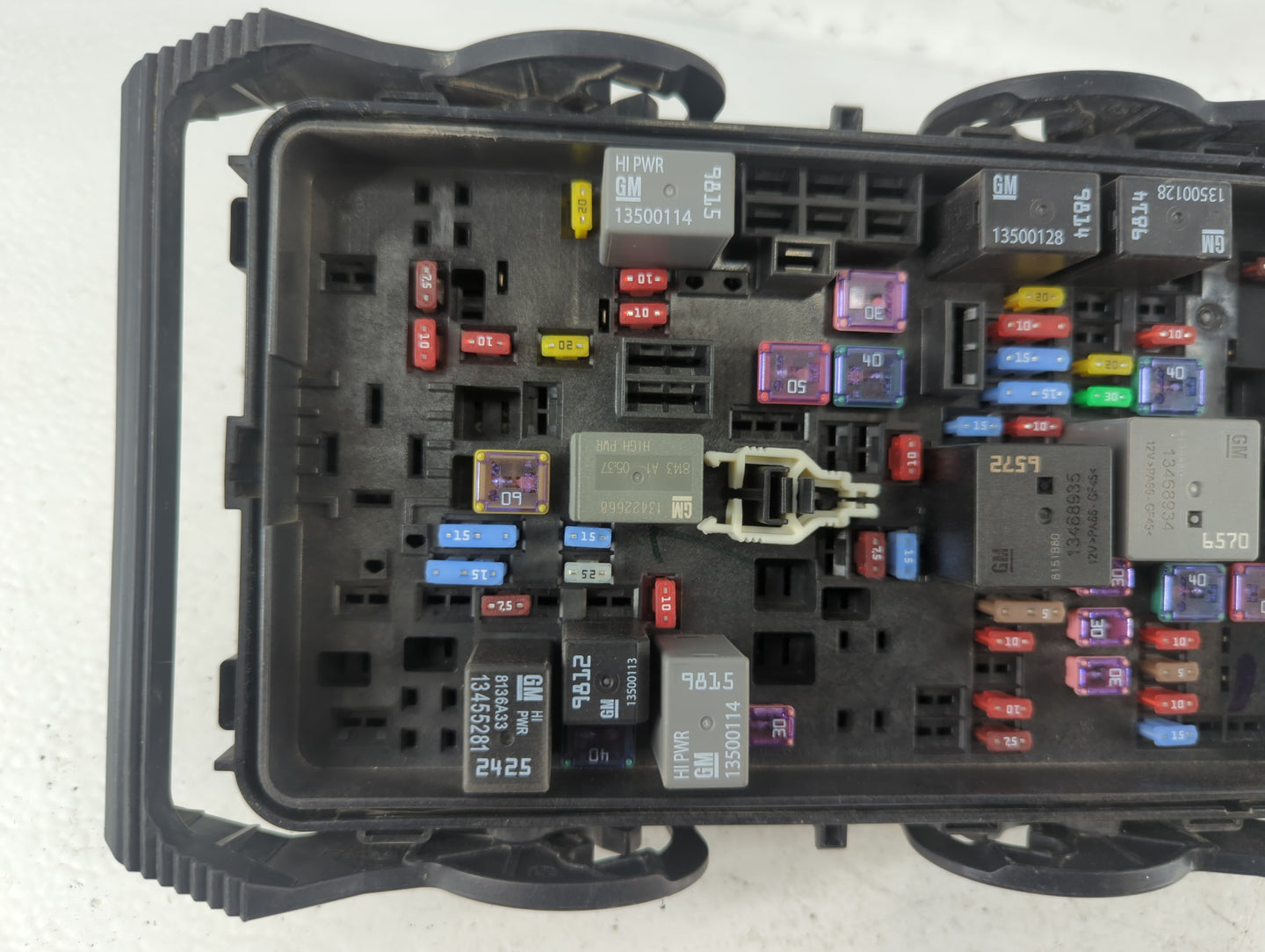 2019 Buick Regal Fusebox Fuse Box Panel Relay Module P/N:39116632_01 Fits OEM Used Auto Parts - Oemusedautoparts1.com