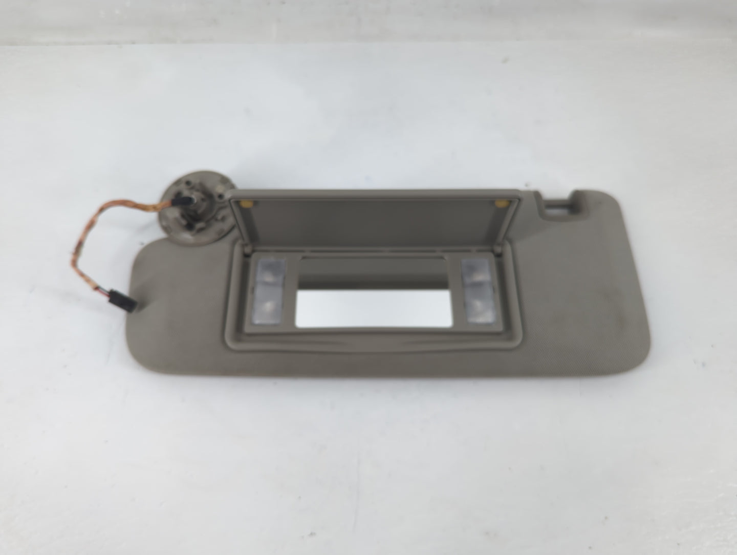 2014-2019 Cadillac Cts Sun Visor Shade Replacement Driver Left Mirror Fits Fits 2014 2015 2016 2017 2018 2019 OEM Used Auto 