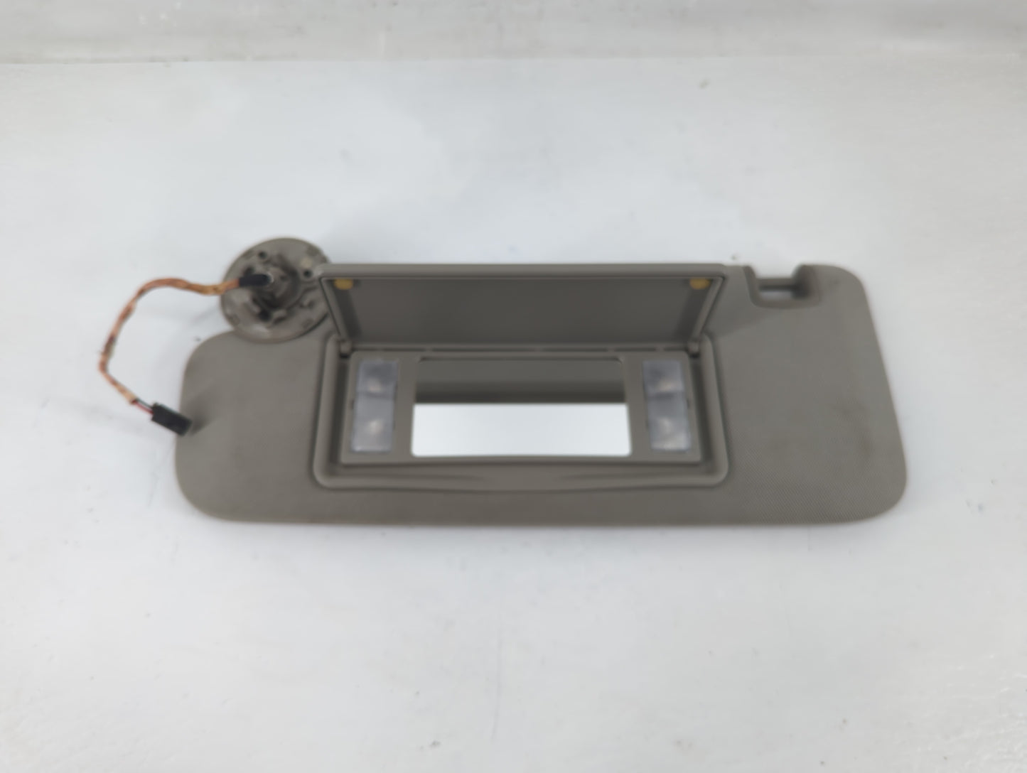 2014-2019 Cadillac Cts Sun Visor Shade Replacement Driver Left Mirror Fits Fits 2014 2015 2016 2017 2018 2019 OEM Used Auto 