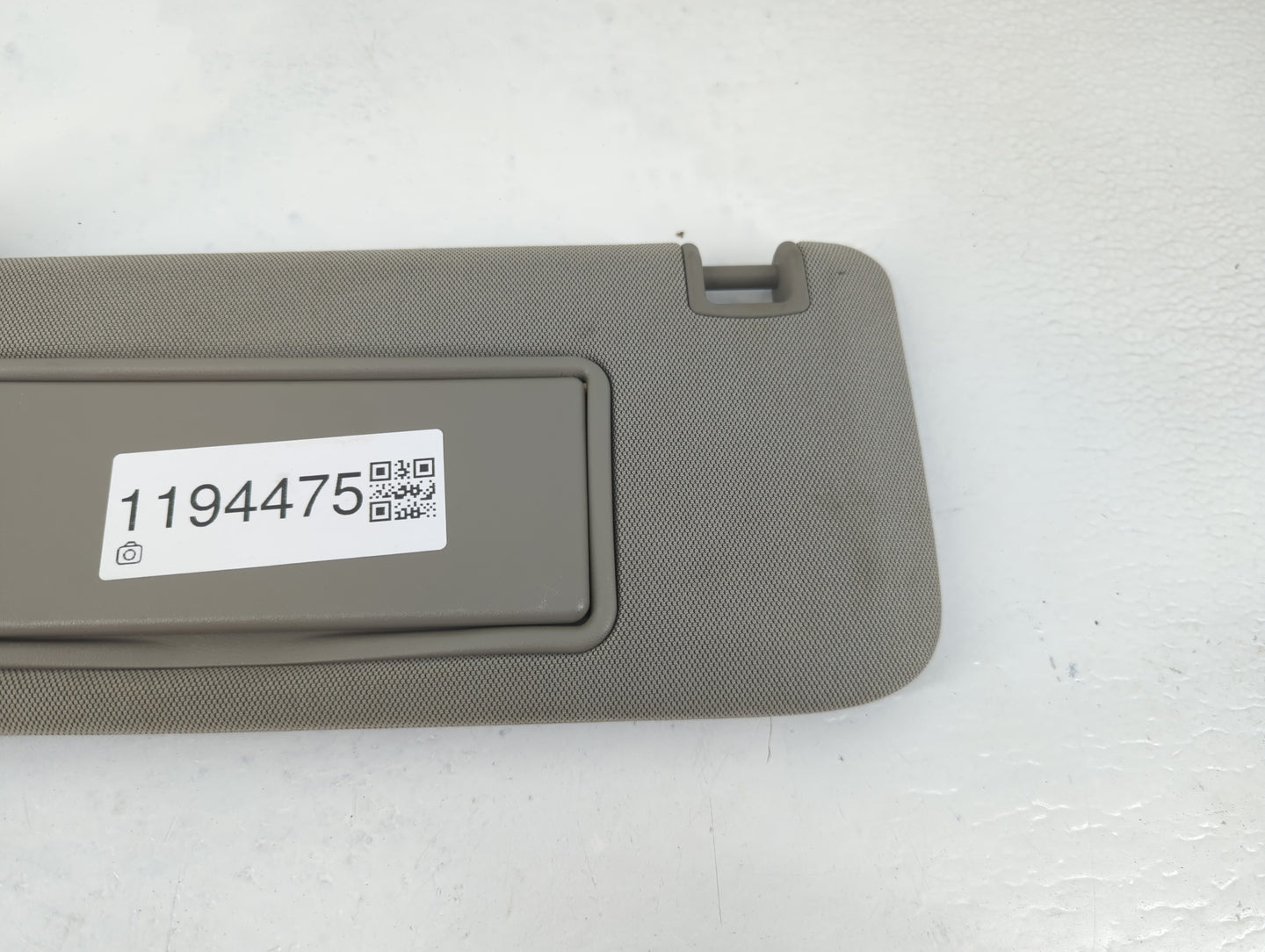 2014-2019 Cadillac Cts Sun Visor Shade Replacement Driver Left Mirror Fits Fits 2014 2015 2016 2017 2018 2019 OEM Used Auto 