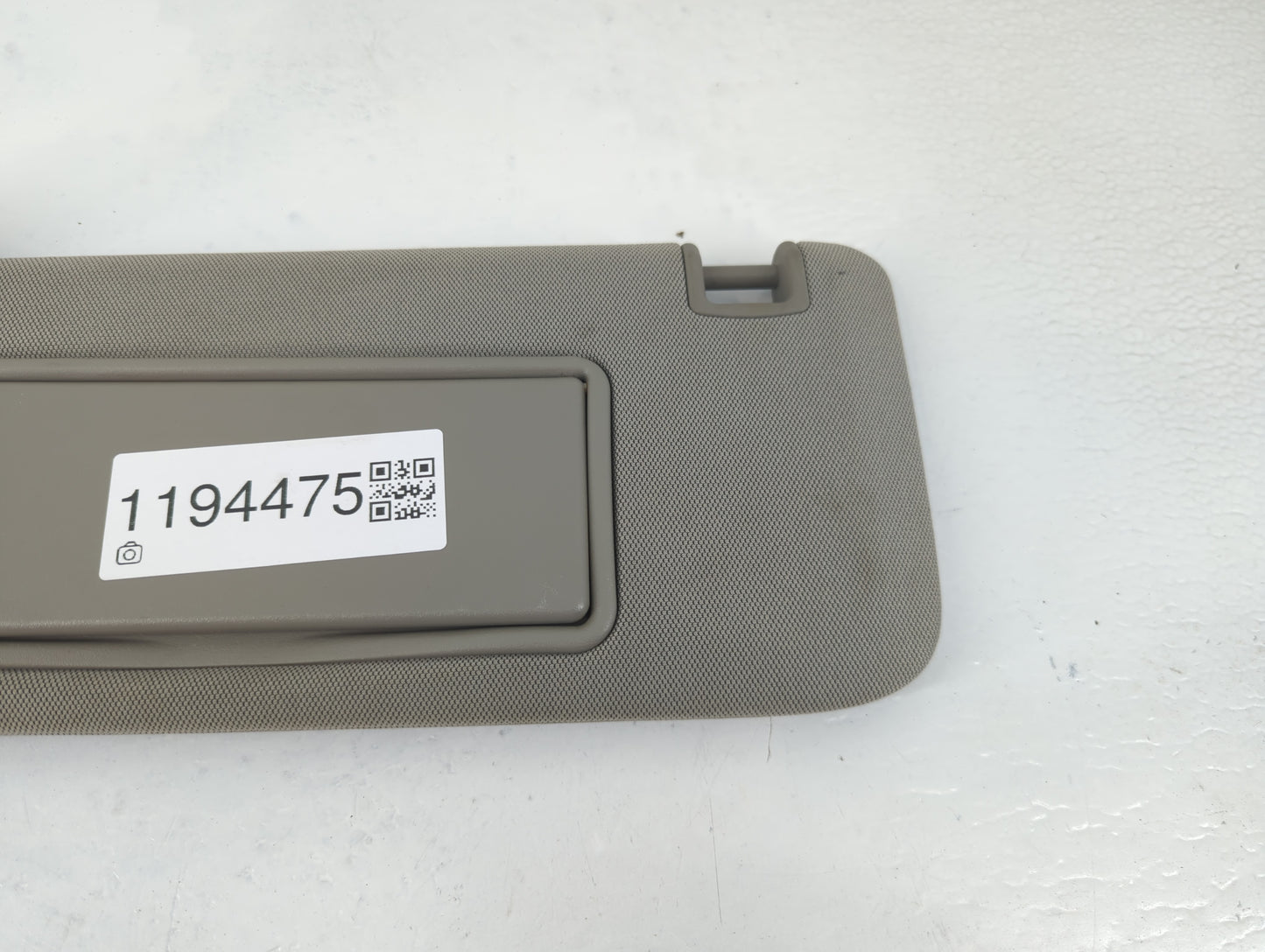 2014-2019 Cadillac Cts Sun Visor Shade Replacement Driver Left Mirror Fits Fits 2014 2015 2016 2017 2018 2019 OEM Used Auto 