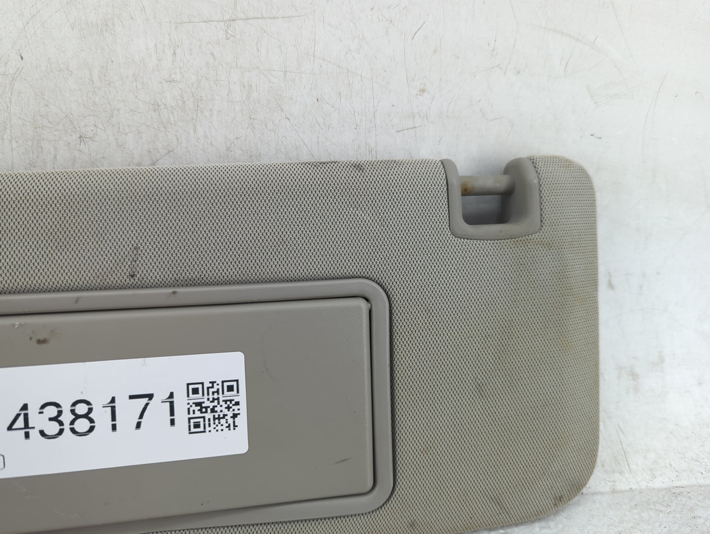 2014-2019 Cadillac Cts Sun Visor Shade Replacement Driver Left Mirror Fits Fits 2014 2015 2016 2017 2018 2019 OEM Used Auto 