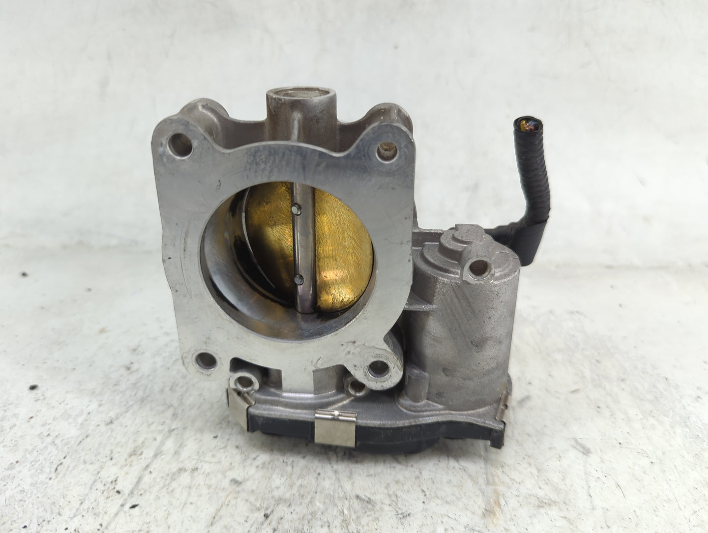 2014-2019 Cadillac Cts Throttle Body P/N:12681472AA Fits Fits 2013 2014 2015 2016 2017 2018 2019 2020 2021 OEM Used Auto Par
