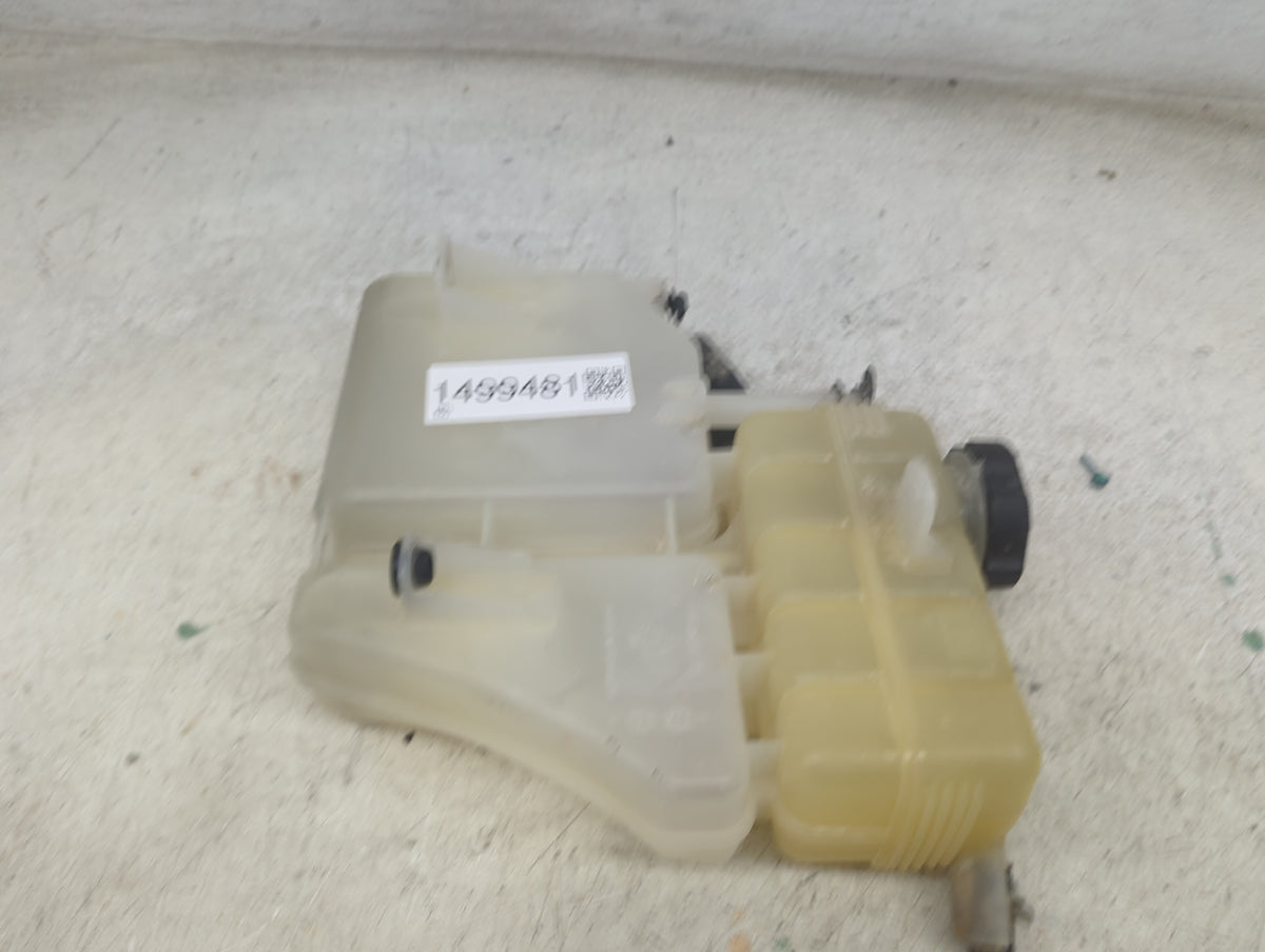 2014-2019 Cadillac Cts Radiator Coolant Overflow Expansion Tank Bottle 1499481 - Oemusedautoparts1.com