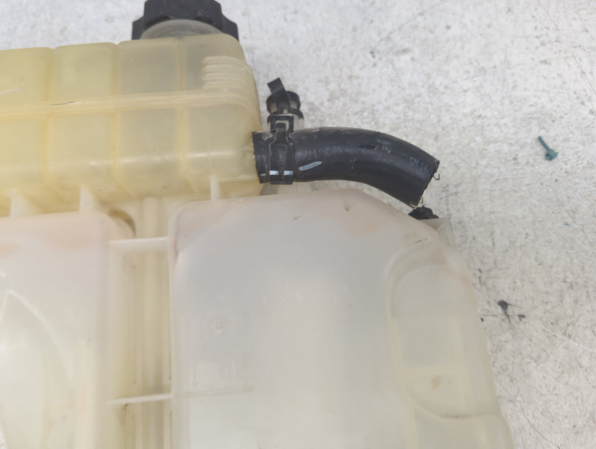 2014-2019 Cadillac Cts Radiator Coolant Overflow Expansion Tank Bottle 1499481 - Oemusedautoparts1.com