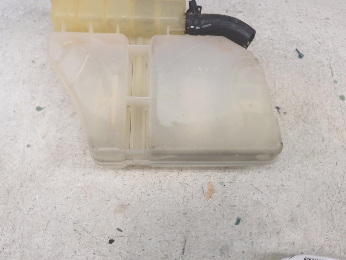 2014-2019 Cadillac Cts Radiator Coolant Overflow Expansion Tank Bottle 1499481 - Oemusedautoparts1.com