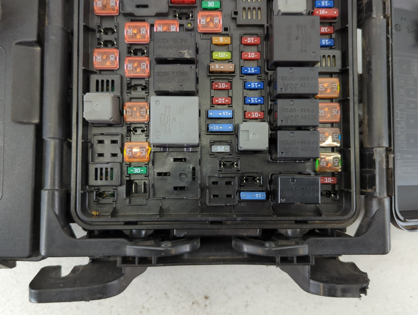 2019 Cadillac Cts Fusebox Fuse Box Panel Relay Module P/N:84014012 Fits OEM Used Auto Parts - Oemusedautoparts1.com