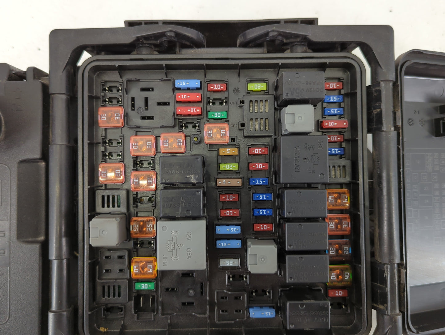 2019 Cadillac Cts Fusebox Fuse Box Panel Relay Module P/N:84014012 Fits OEM Used Auto Parts - Oemusedautoparts1.com