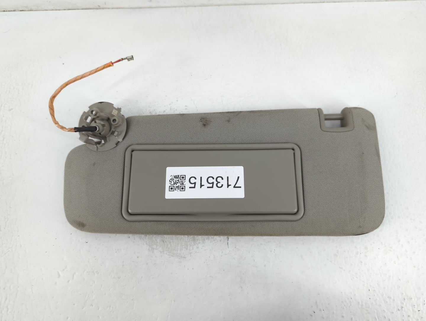 2014-2019 Cadillac Cts Sun Visor Shade Replacement Driver Left Mirror Fits Fits 2014 2015 2016 2017 2018 2019 OEM Used Auto 