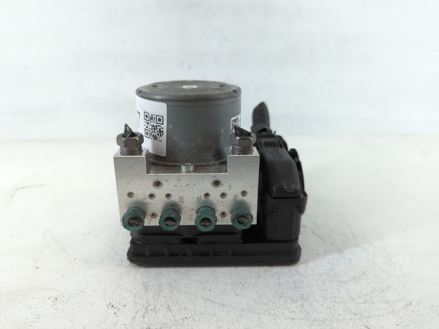 2017-2019 Cadillac Cts ABS Pump Control Module Replacement P/N:84422424 Fits Fits 2017 2018 2019 OEM Used Auto Parts - Oemus