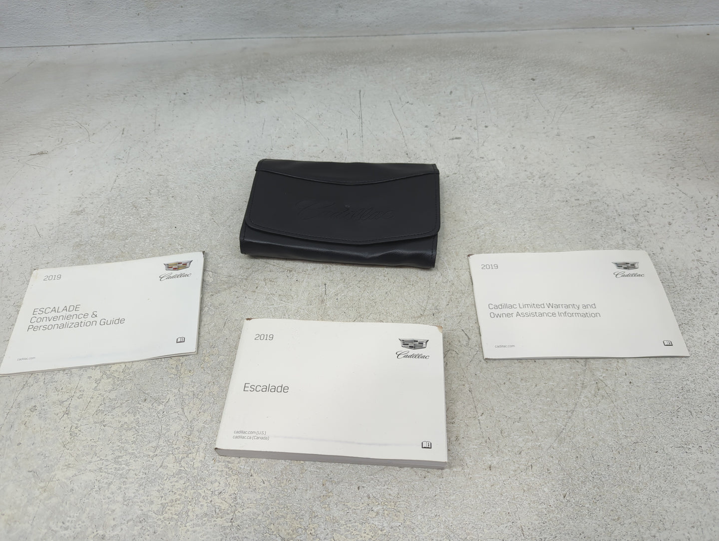 2019 Cadillac Escalade Owners Manual Book Guide P/N:84161699B OEM Used Auto Parts - Oemusedautoparts1.com