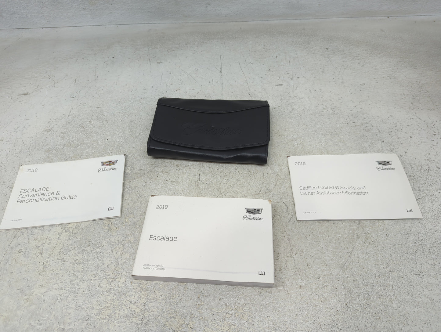 2019 Cadillac Escalade Owners Manual Book Guide P/N:84161699B OEM Used Auto Parts - Oemusedautoparts1.com