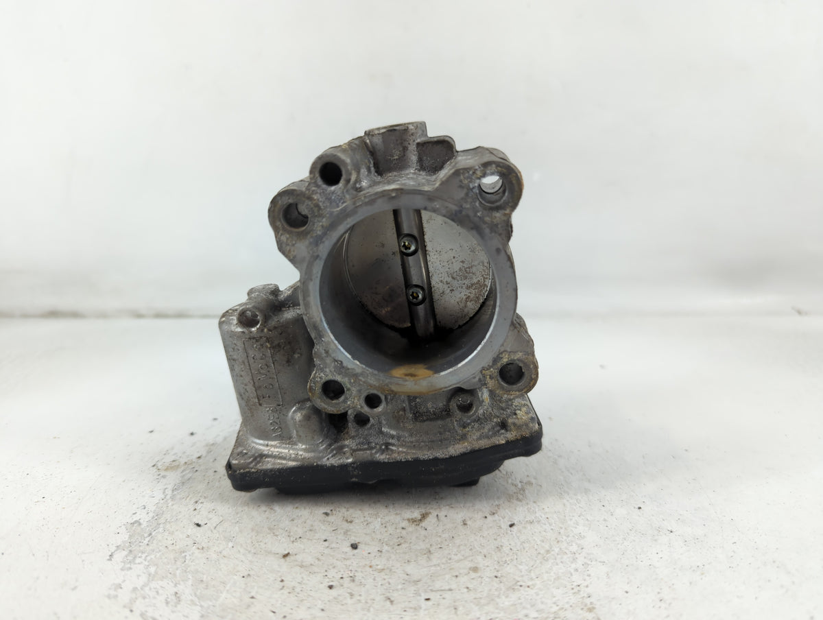 2019 Cadillac Escalade Throttle Body P/N:B18 296 5541 DS7G-9F991-CA Fits Fits 2014 2015 2016 2017 2018 2020 OEM Used Auto Pa