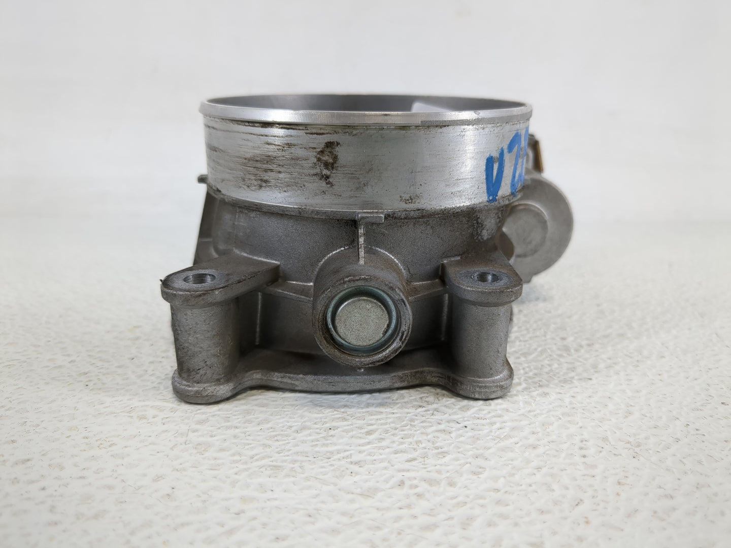 2018-2021 Cadillac Escalade Esv Throttle Body P/N:12678223 Fits Fits 2018 2019 2020 2021 2022 OEM Used Auto Parts - Oemuseda