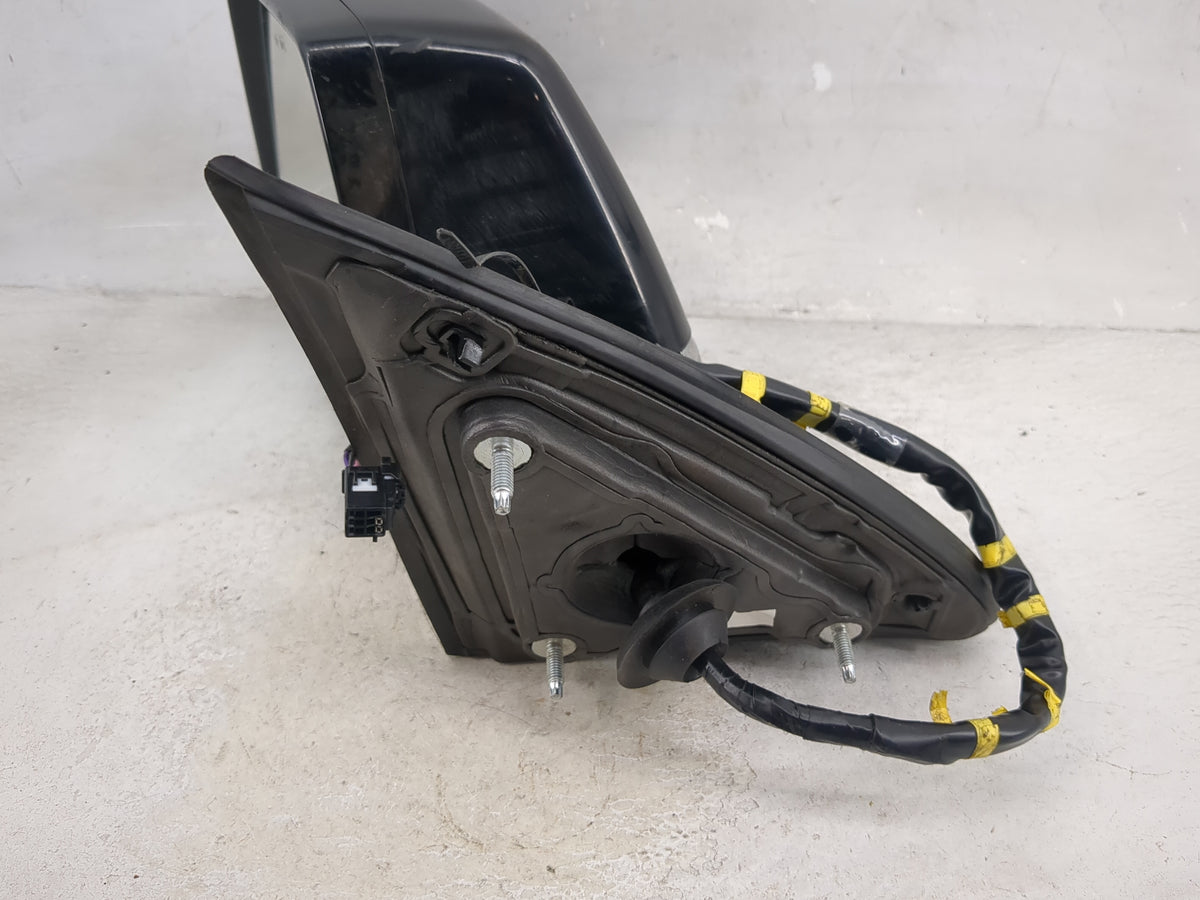 2017-2018 Cadillac Escalade Esv Driver Side View Mirror - Left Door Mirror OEM Used - Oemusedautoparts1.com