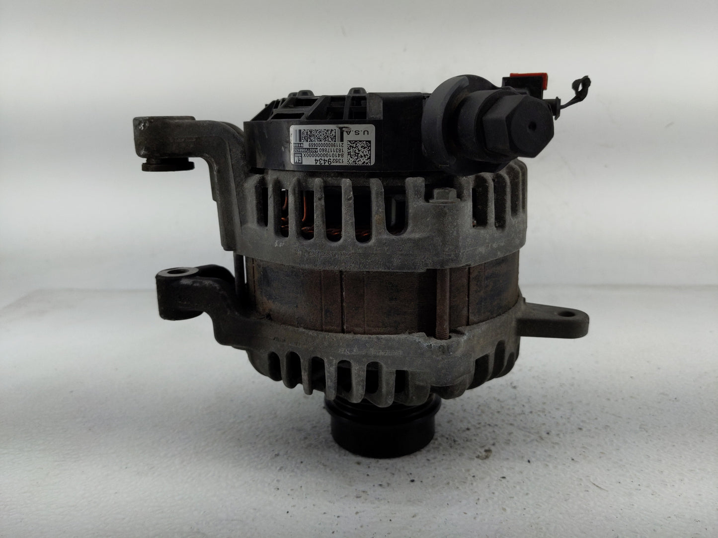 2019 Cadillac Xt4 Alternator Replacement Generator Charging Assembly Engine OEM P/N:13529434 Fits Fits 2020 2021 2022 OEM Us