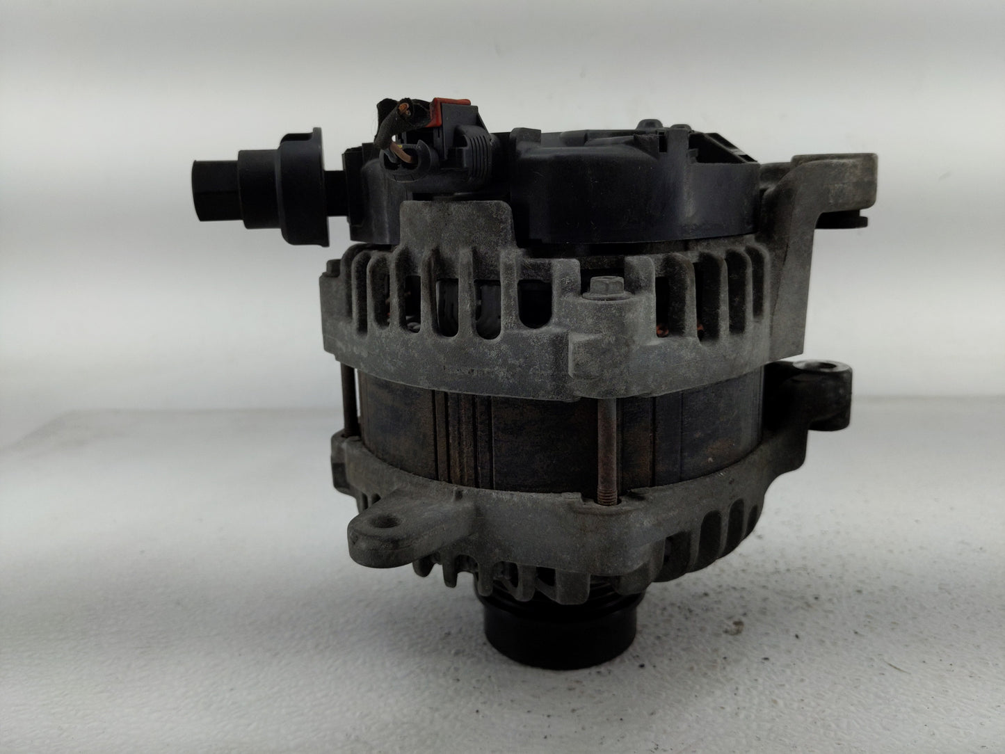 2019 Cadillac Xt4 Alternator Replacement Generator Charging Assembly Engine OEM P/N:13529434 Fits Fits 2020 2021 2022 OEM Us