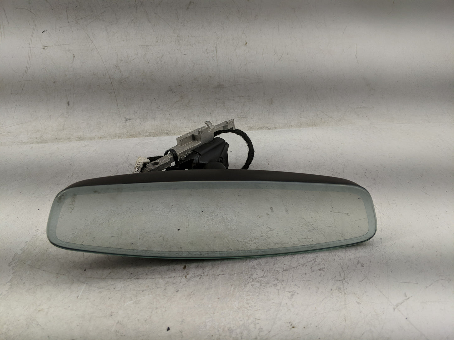 2019-2020 Cadillac Xt4 Interior Rear View Mirror Replacement OEM P/N:13594082 Fits Fits 2017 2018 2019 2020 OEM Used Auto Pa