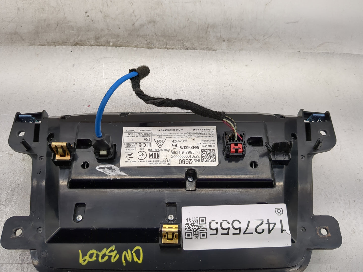 2019-2020 Cadillac Xt4 Radio AM FM Cd Player Receiver Replacement P/N:84572680 Fits Fits 2019 2020 OEM Used Auto Parts - Oem