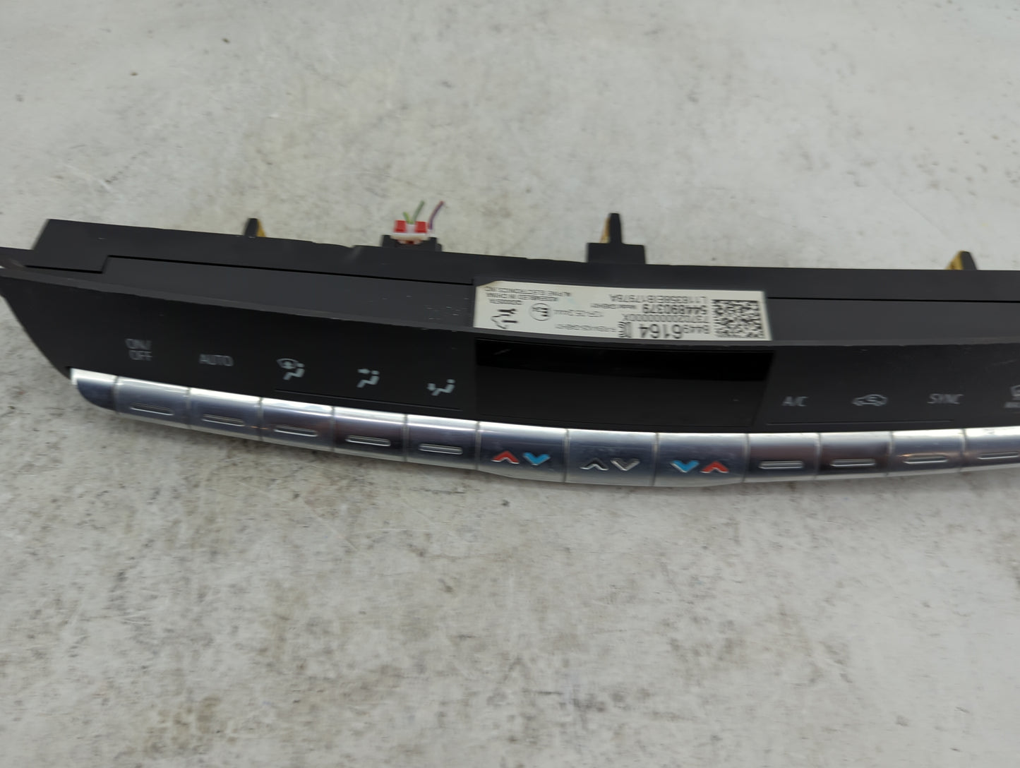 2019-2020 Cadillac Xt4 Climate Control Module Temperature AC/Heater Replacement P/N:84496164 544890379 Fits Fits 2019 2020 O