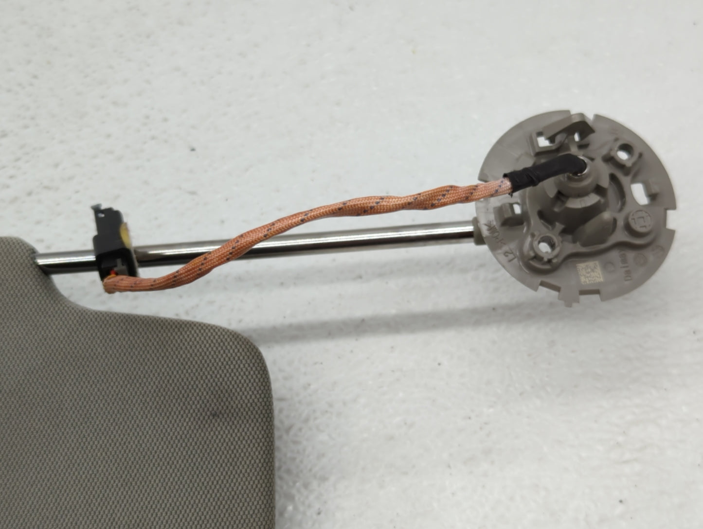 2019-2020 Cadillac Xt4 Sun Visor Shade Replacement Driver Left Mirror Fits Fits 2019 2020 OEM Used Auto Parts - Oemusedautop