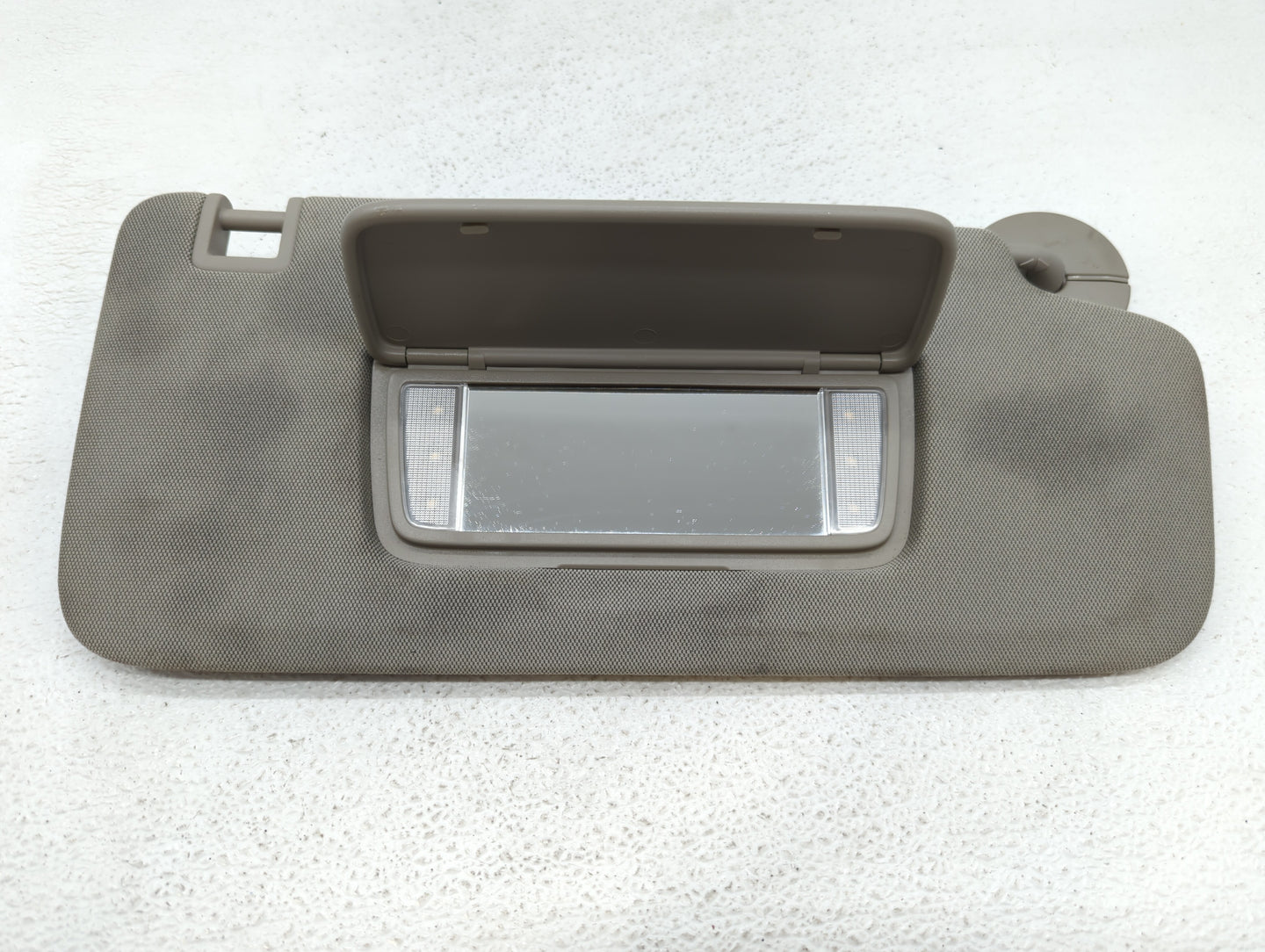 2019-2020 Cadillac Xt4 Sun Visor Shade Replacement Passenger Right Mirror Fits Fits 2019 2020 OEM Used Auto Parts - Oemuseda