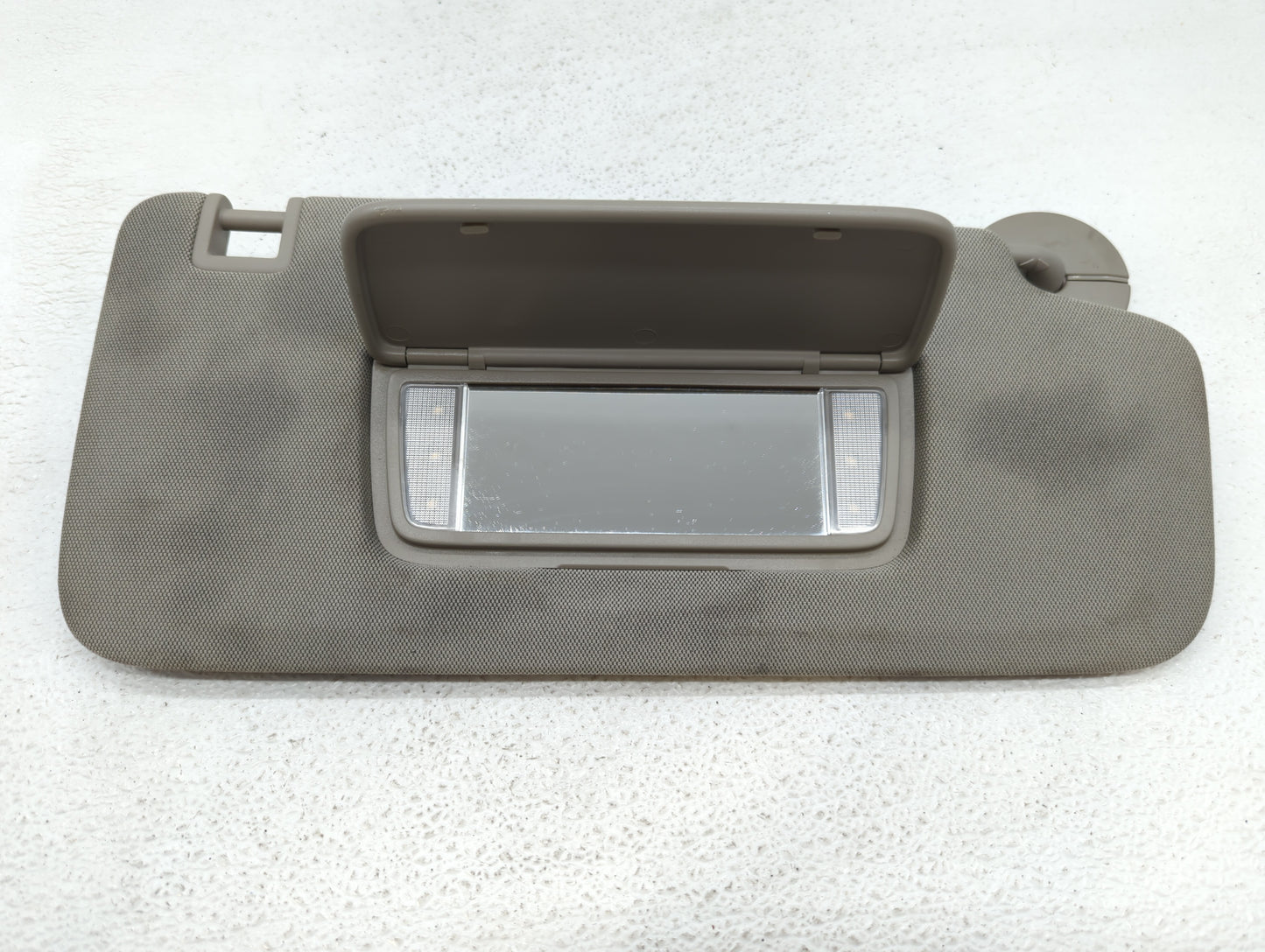 2019-2020 Cadillac Xt4 Sun Visor Shade Replacement Passenger Right Mirror Fits Fits 2019 2020 OEM Used Auto Parts - Oemuseda