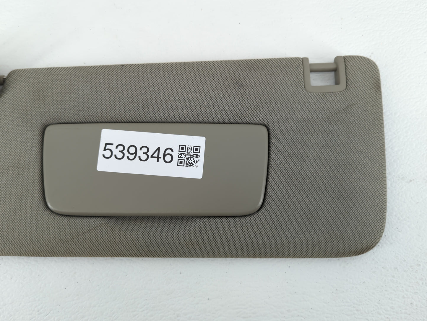 2019-2020 Cadillac Xt4 Sun Visor Shade Replacement Passenger Right Mirror Fits Fits 2019 2020 OEM Used Auto Parts - Oemuseda