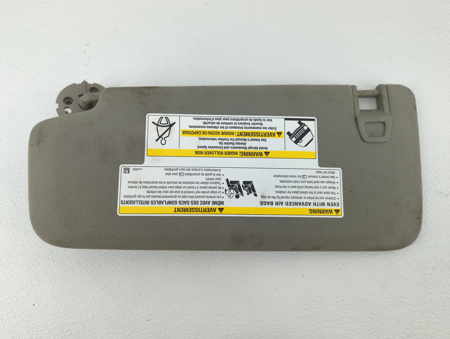 2019-2020 Cadillac Xt4 Sun Visor Shade Replacement Driver Left Mirror Fits Fits 2019 2020 OEM Used Auto Parts - Oemusedautop