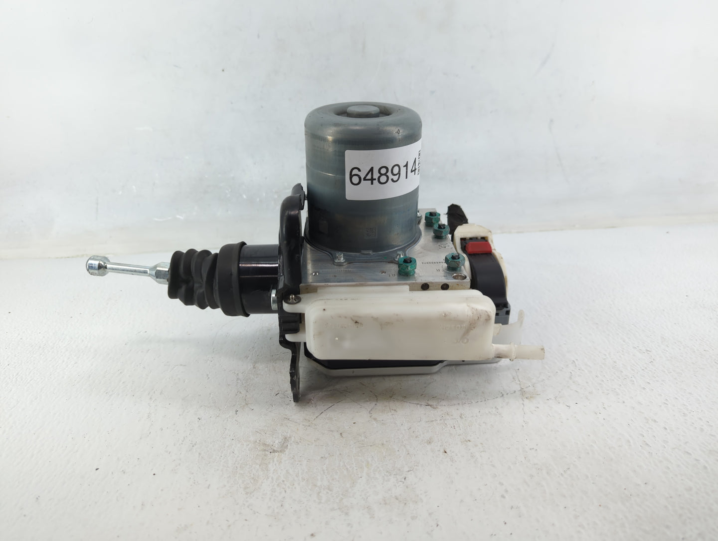 2020 Cadillac Xt4 ABS Pump Control Module Replacement P/N:84588356 Fits OEM Used Auto Parts - Oemusedautoparts1.com