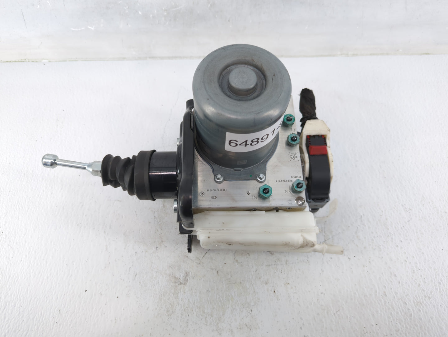 2020 Cadillac Xt4 ABS Pump Control Module Replacement P/N:84588356 Fits OEM Used Auto Parts - Oemusedautoparts1.com