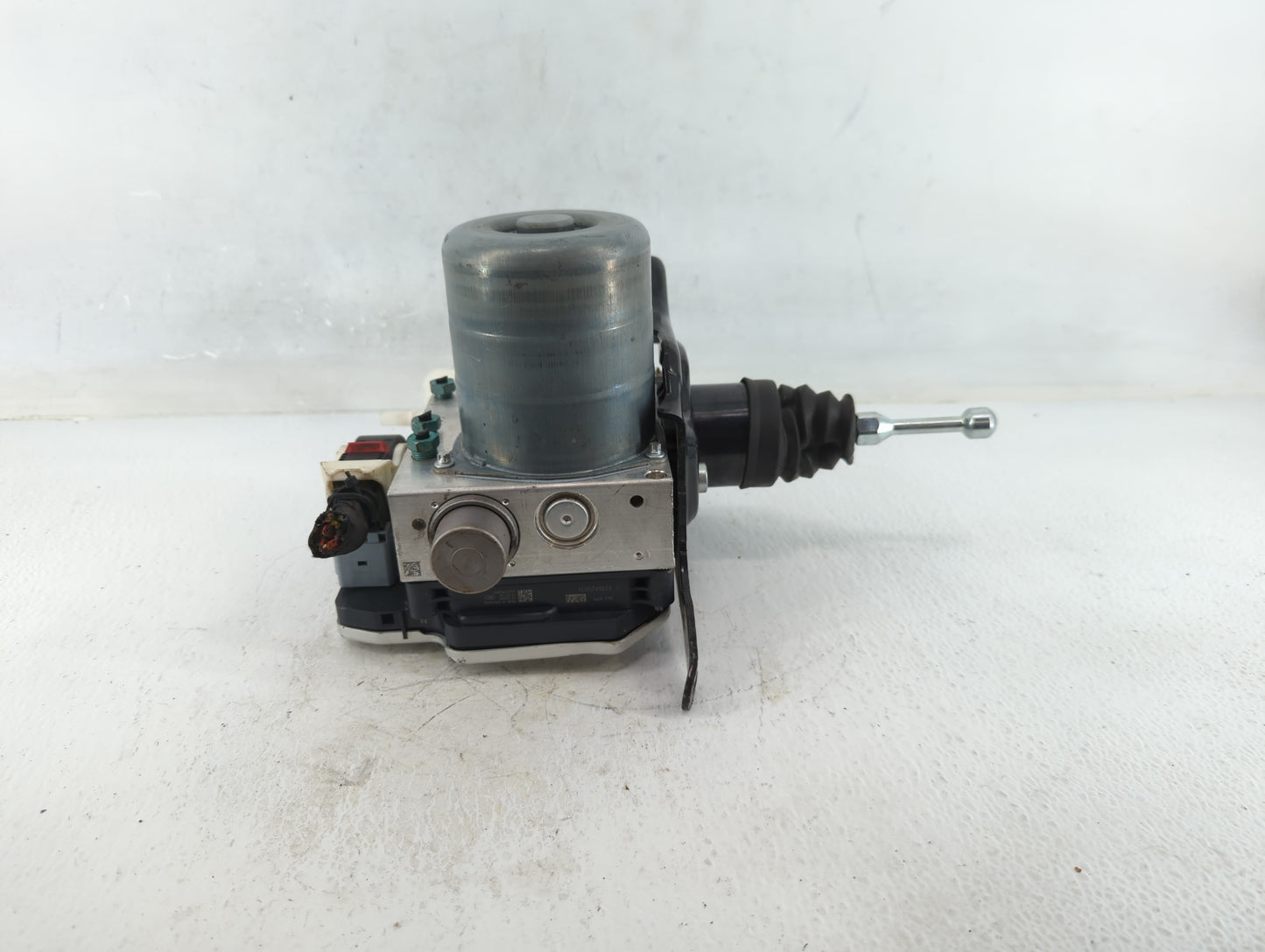2020 Cadillac Xt4 ABS Pump Control Module Replacement P/N:84588356 Fits OEM Used Auto Parts - Oemusedautoparts1.com