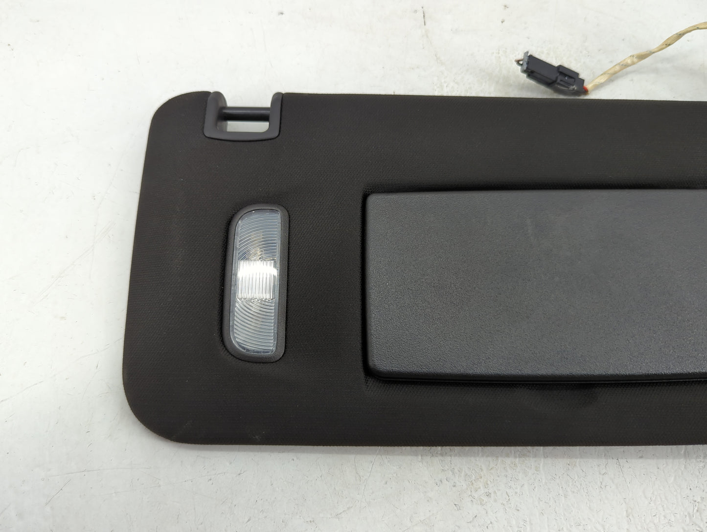 2017-2020 Cadillac Xt5 Sun Visor Shade Replacement Passenger Right Mirror Fits Fits 2017 2018 2019 2020 OEM Used Auto Parts 