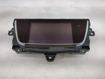 compare product 2019 Cadillac Xt5 Information Display Screen 1483887