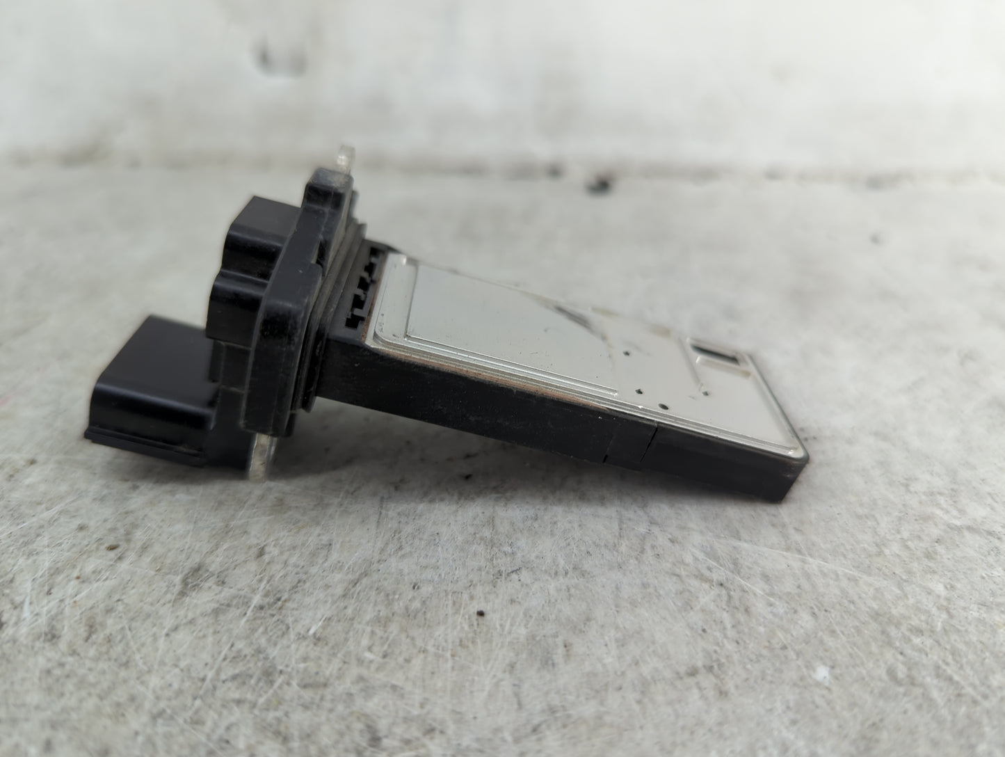 2017-2020 Cadillac Xt5 Mass Air Flow Meter Maf 1487690 - Oemusedautoparts1.com
