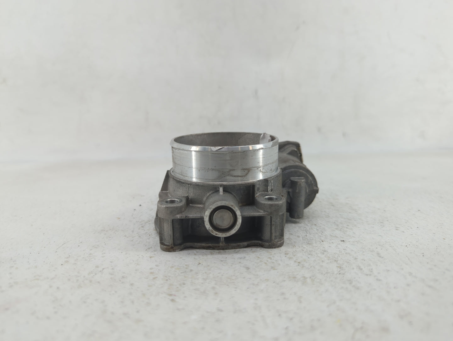2017-2018 Cadillac Xt5 Throttle Body P/N:12676296AA 12671014, 12648414, 1267 1014 Fits Fits 2016 2017 2018 2019 OEM Used Aut