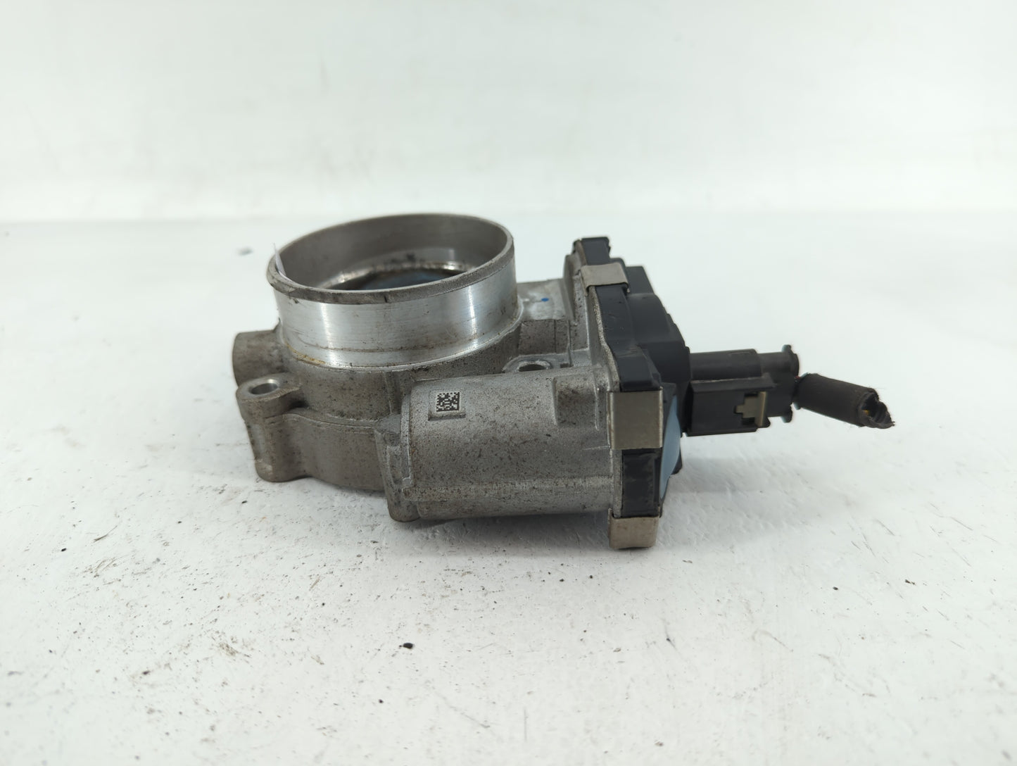 2017-2020 Cadillac Xt5 Throttle Body P/N:12671014 12648414 Fits Fits 2016 2017 2018 2019 2020 2021 2022 OEM Used Auto Parts 