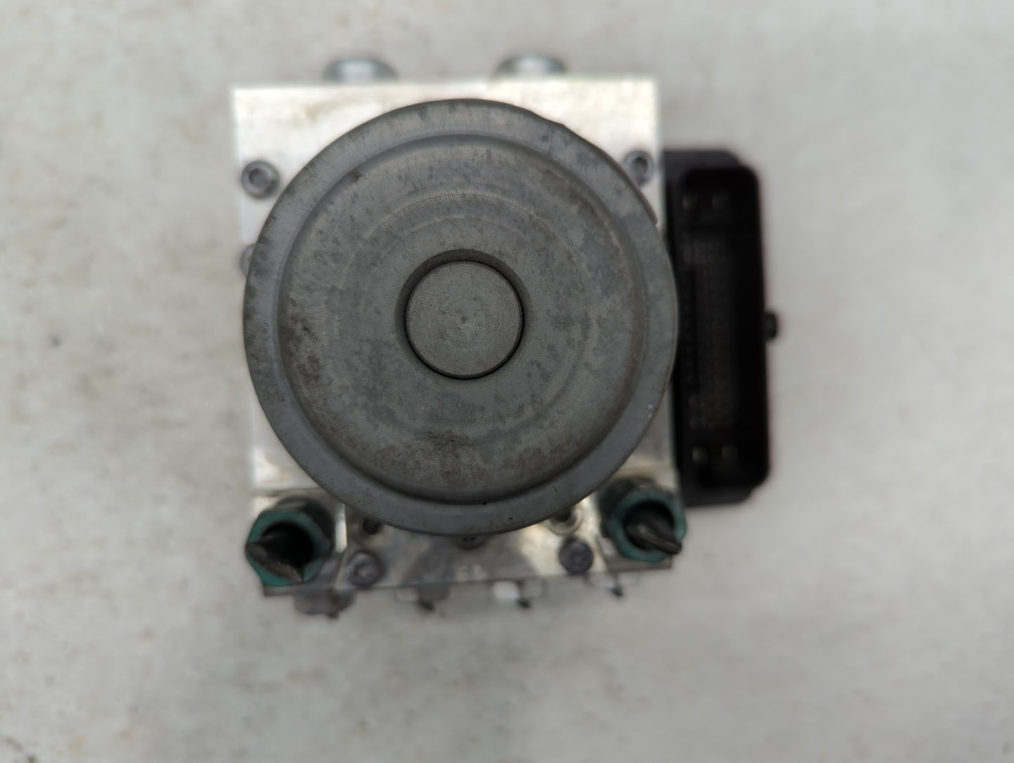 2018-2020 Cadillac Xt5 ABS Pump Control Module Replacement P/N:84503307 Fits Fits 2018 2019 2020 OEM Used Auto Parts - Oemus