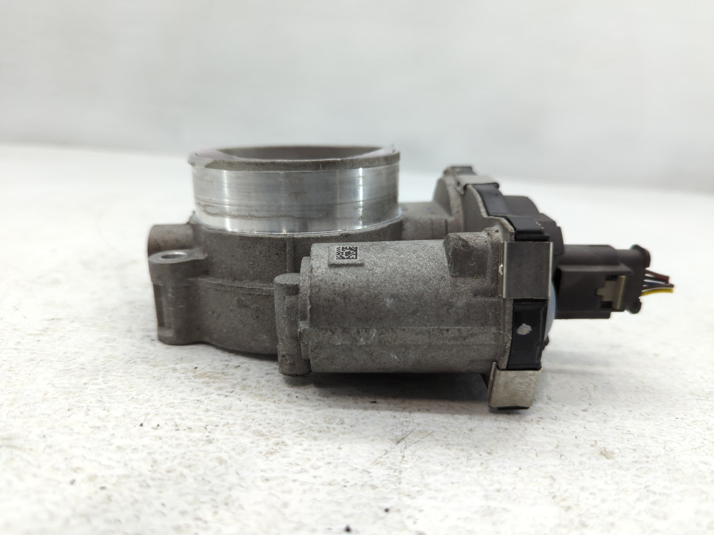 2017-2020 Cadillac Xt5 Throttle Body P/N:12671014 Fits Fits 2016 2017 2018 2019 2020 2021 2022 OEM Used Auto Parts - Oemused