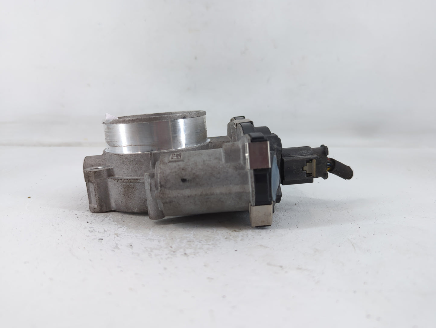 2017-2020 Cadillac Xt5 Throttle Body P/N:12671014 Fits Fits 2016 2017 2018 2019 2020 2021 2022 OEM Used Auto Parts - Oemused