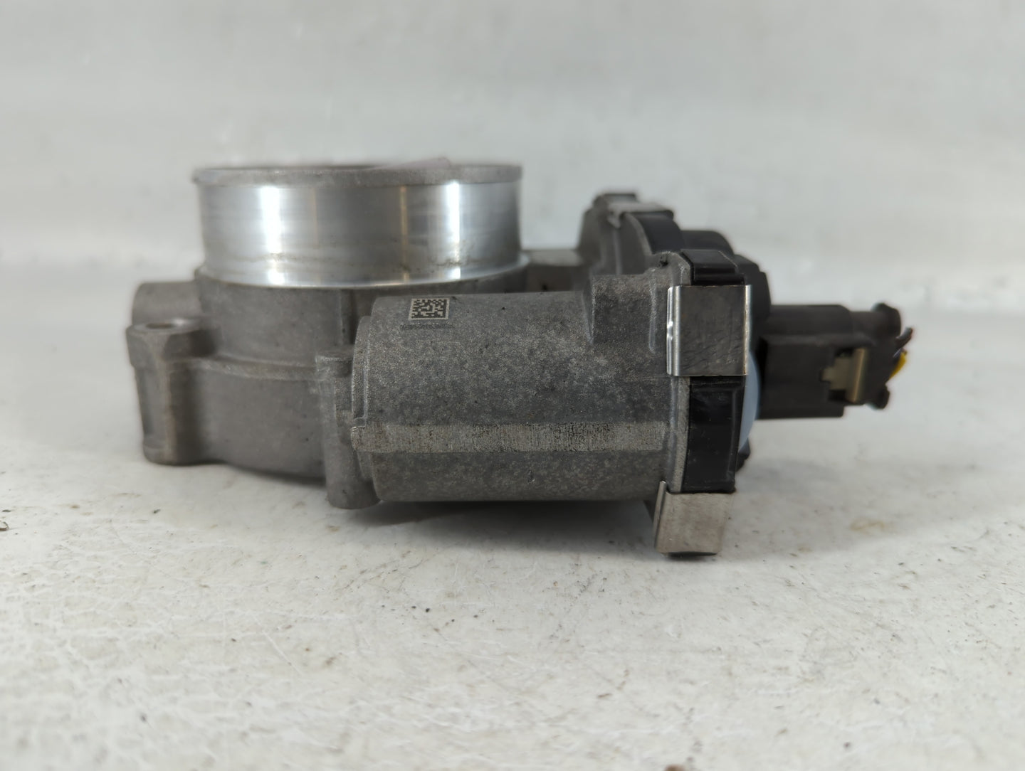 2017-2020 Cadillac Xt5 Throttle Body P/N:12671014 Fits Fits 2016 2017 2018 2019 2020 2021 2022 OEM Used Auto Parts - Oemused